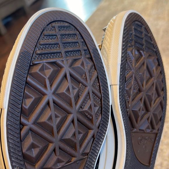 Converse Chuck Taylor All Star Laceless Studded Low Top Shoes size 7 custom made - Picture 9 of 10